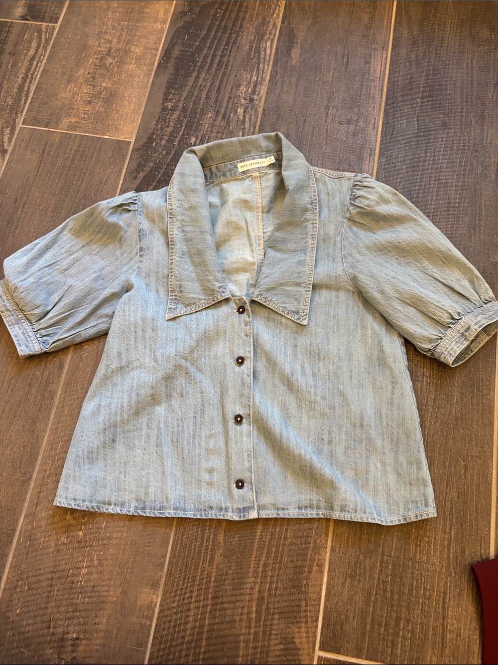 Avec Les Filles Light Blue Denim Button-Front Puff Sleeve Top